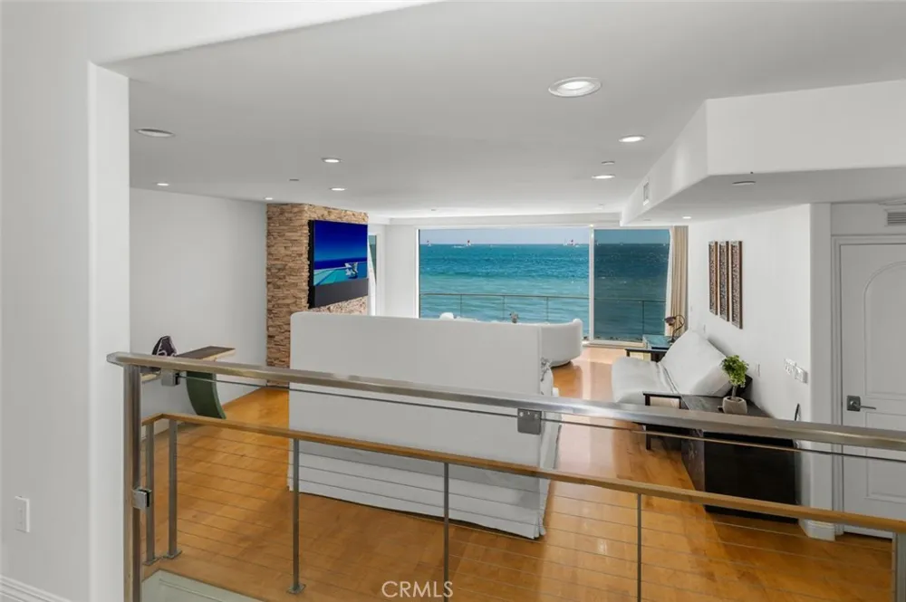 6519 E Seaside Walk #21 Long Beach, CA 90803