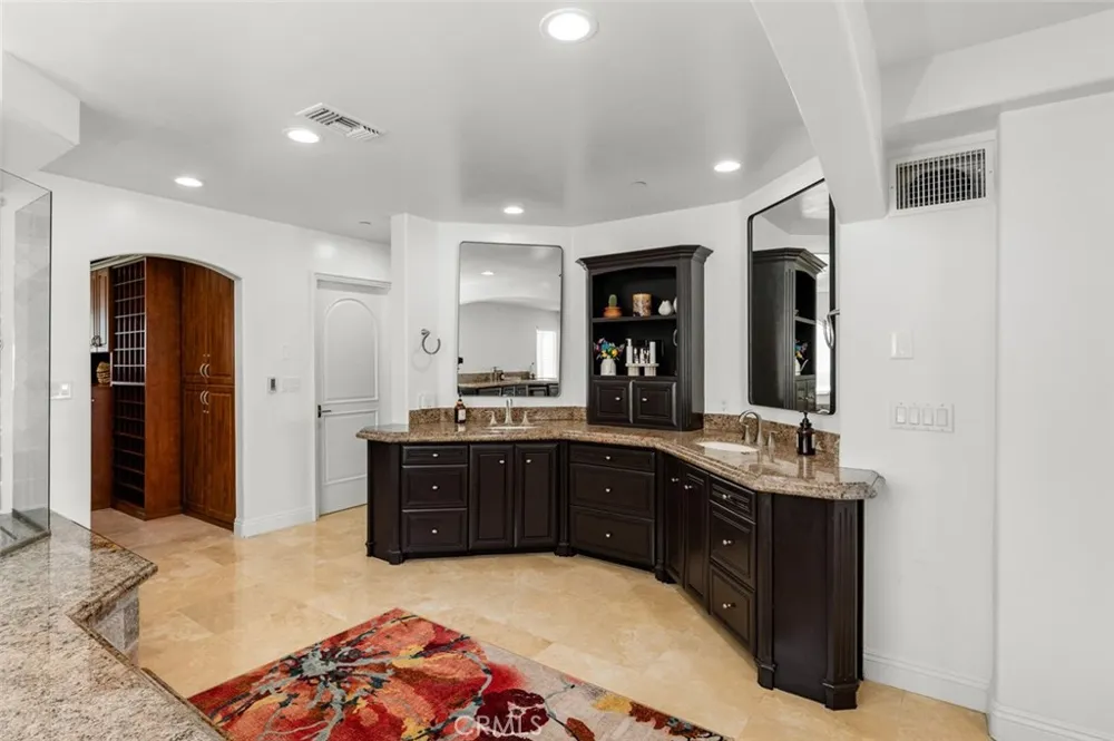 6519 E Seaside Walk #21 Long Beach, CA 90803