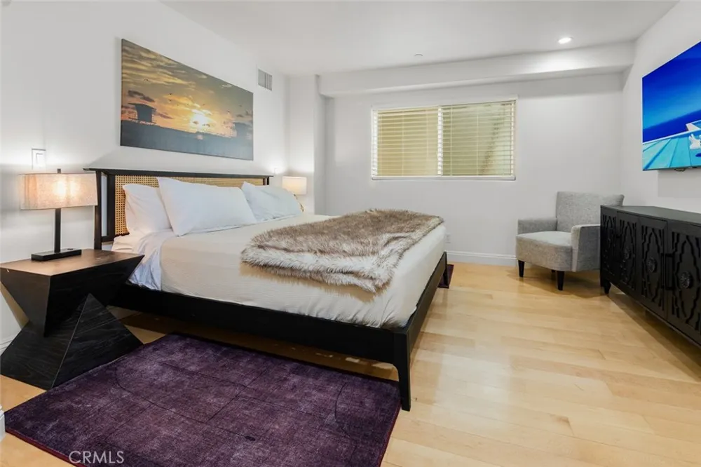 6519 E Seaside Walk #21 Long Beach, CA 90803