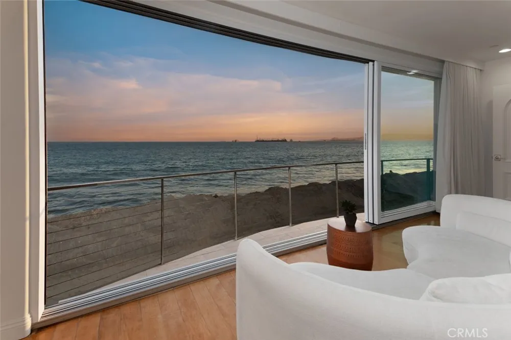6519 E Seaside Walk #21 Long Beach, CA 90803