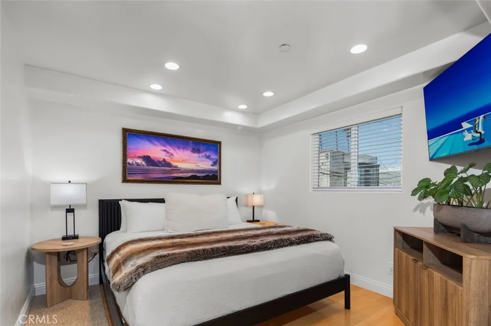 6519 E Seaside Walk #21 Long Beach, CA 90803