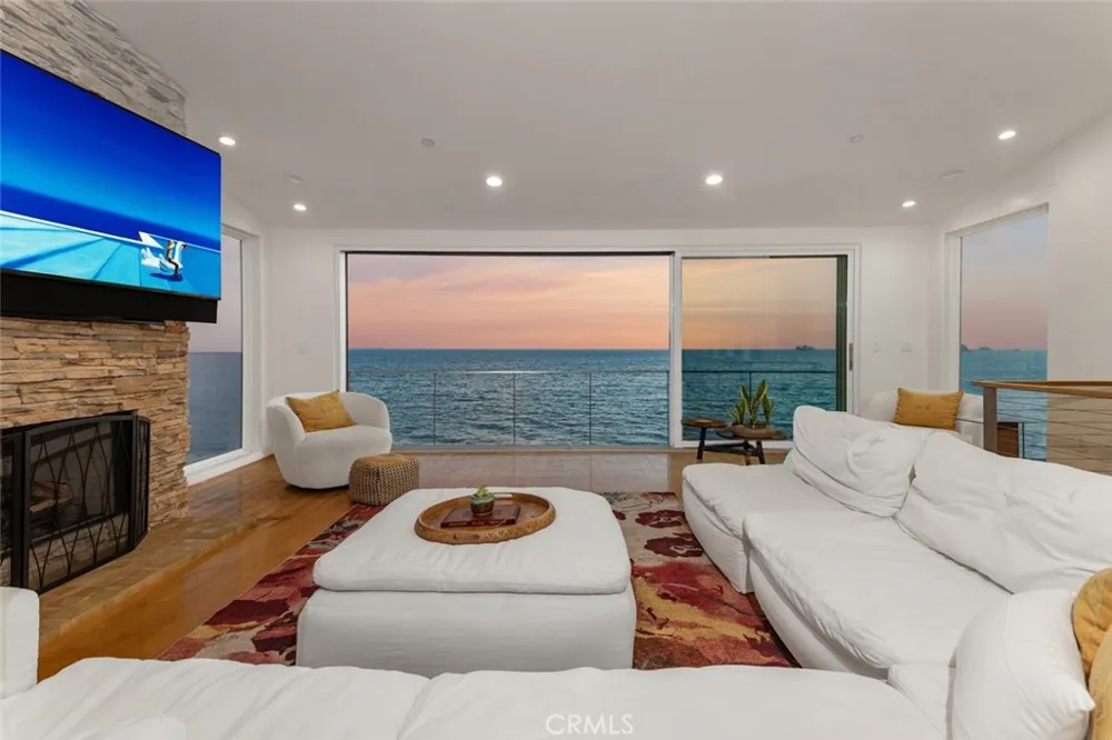 6519 E Seaside Walk #21 Long Beach, CA 90803