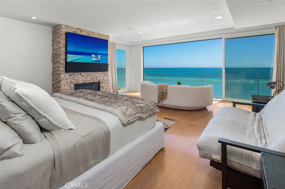 6519 E Seaside Walk #21 Long Beach, CA 90803