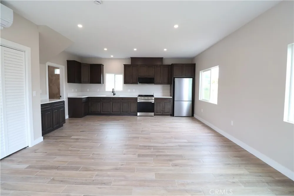 200 Siler Ln #2 Santa Maria, CA 93455