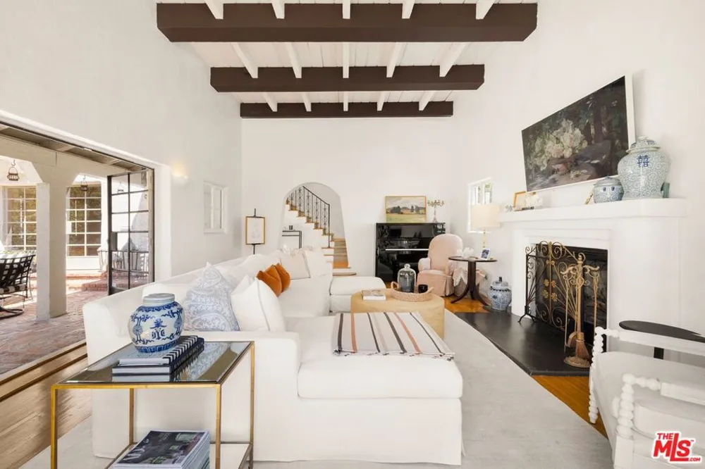 200 S McCarty Drive Beverly Hills, CA 90212
