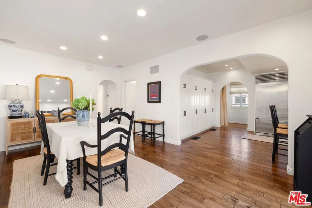 200 S McCarty Drive Beverly Hills, CA 90212