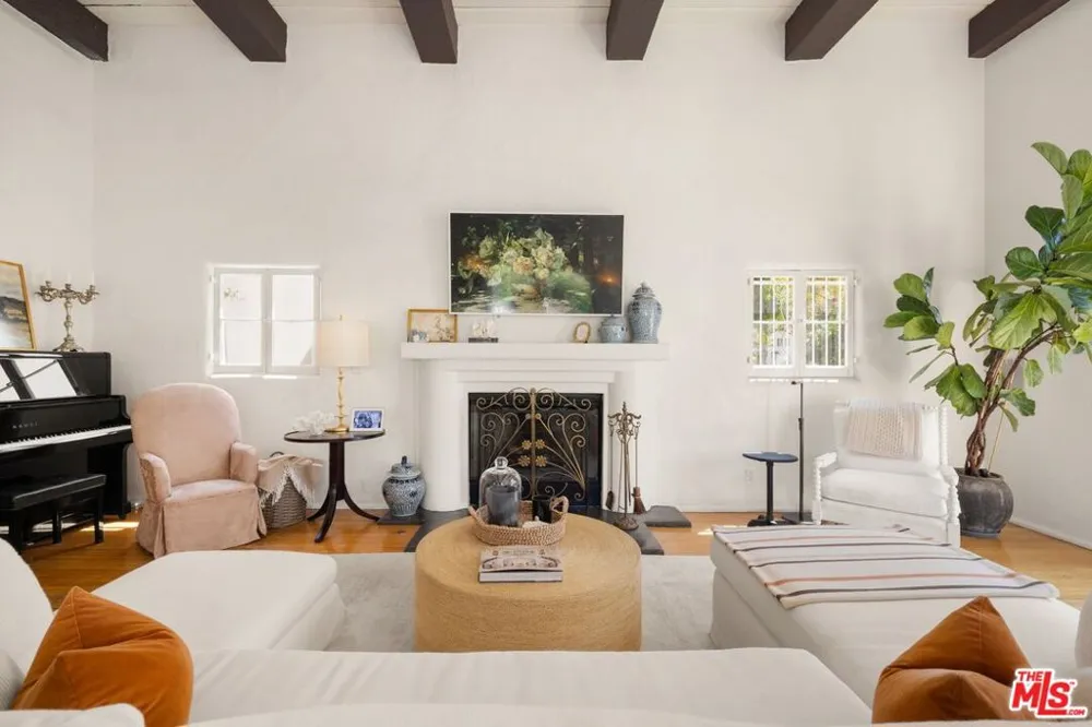 200 S McCarty Drive Beverly Hills, CA 90212