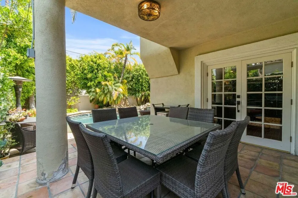 236 S La Peer Drive Beverly Hills, CA 90211