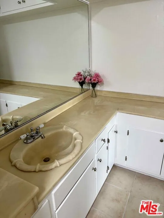 335 Cedar Avenue #415 Long Beach, CA 90802
