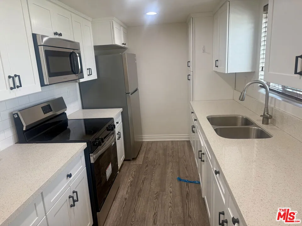 335 Cedar Avenue #415 Long Beach, CA 90802