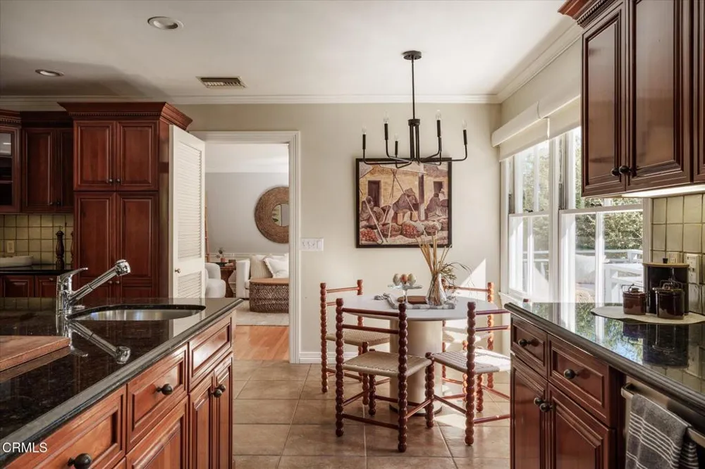 1650 Knollwood Drive Pasadena, CA 91103