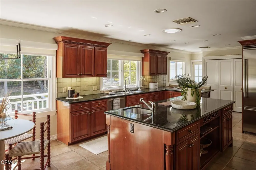 1650 Knollwood Drive Pasadena, CA 91103