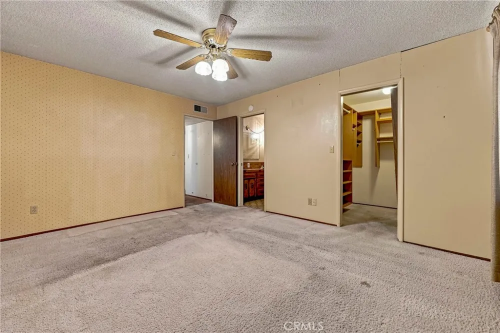 587 W Donna Drive Merced, CA 95348