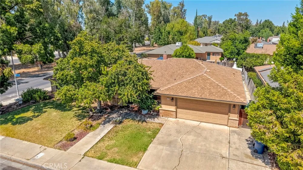 587 W Donna Drive Merced, CA 95348