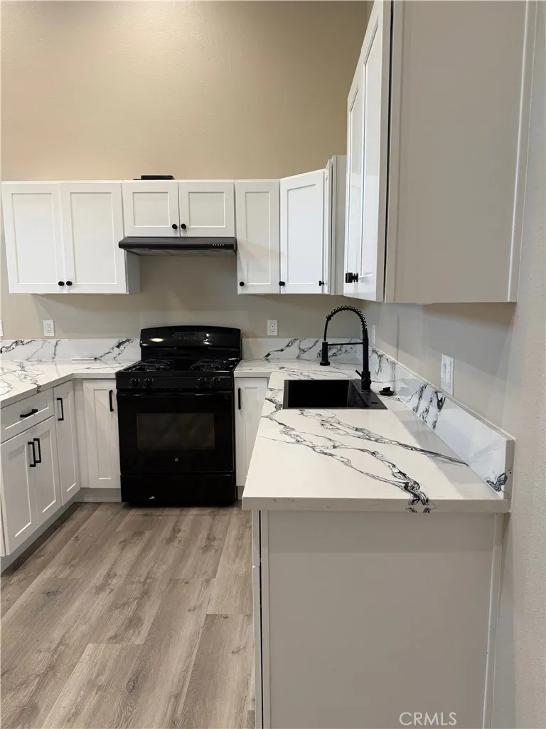 11306 Rosecrans #3 Norwalk, CA 90650