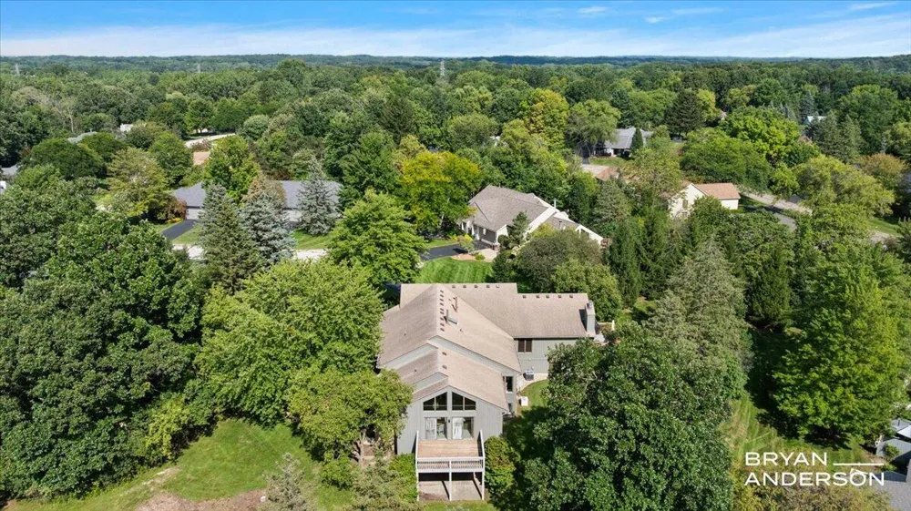 2285 Mourning Dove Court SE Grand Rapids, MI 49546