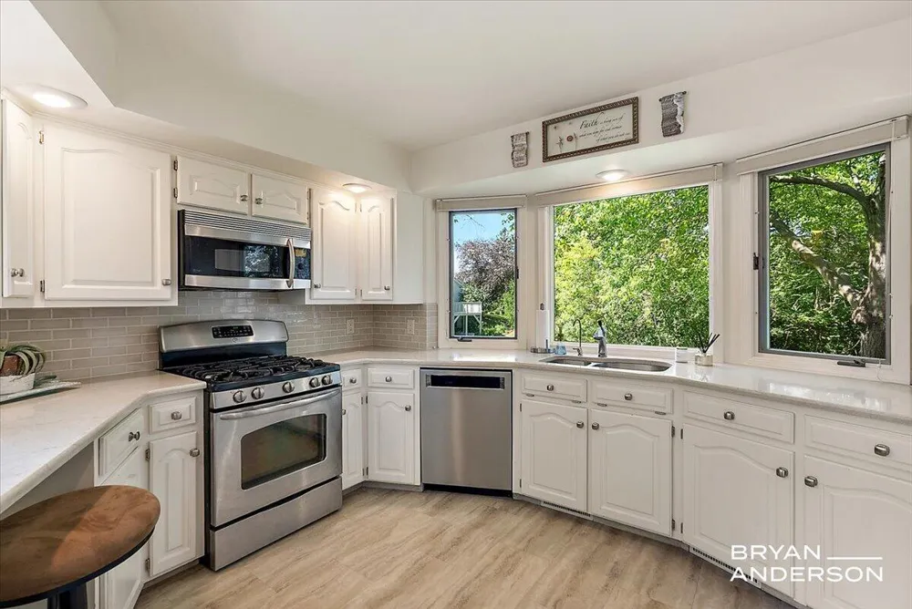 2285 Mourning Dove Court SE Grand Rapids, MI 49546