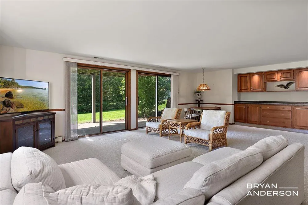 2285 Mourning Dove Court SE Grand Rapids, MI 49546