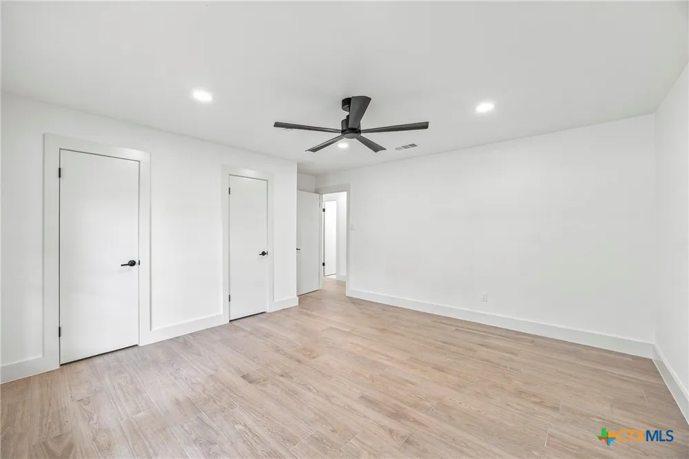 221 Montwood Seguin, TX 78155