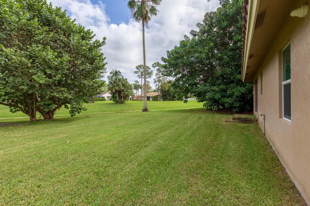 352 WINDOW ROCK DRIVE Wellington, FL 33414