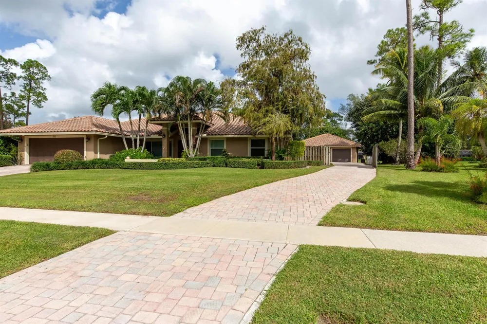 352 WINDOW ROCK DRIVE Wellington, FL 33414