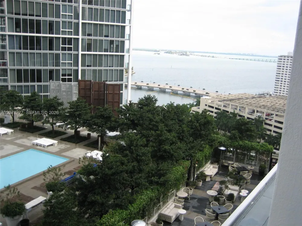 485 Brickell Ave #1811 Miami, FL 33131