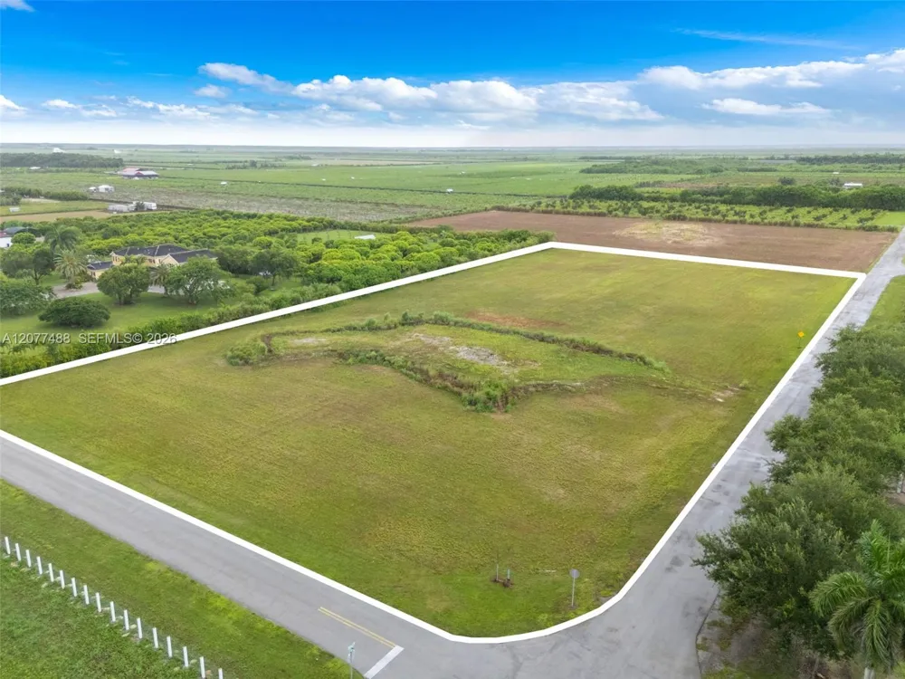 35250 SW 218 AVE Homestead, FL 33034