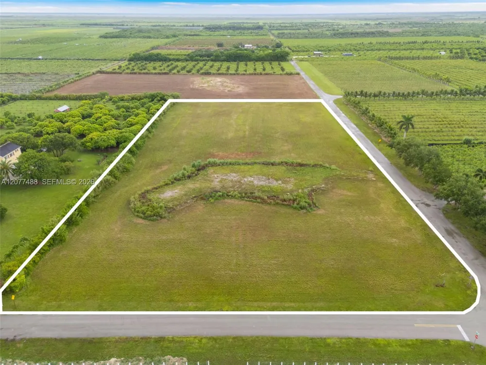 35250 SW 218 AVE Homestead, FL 33034