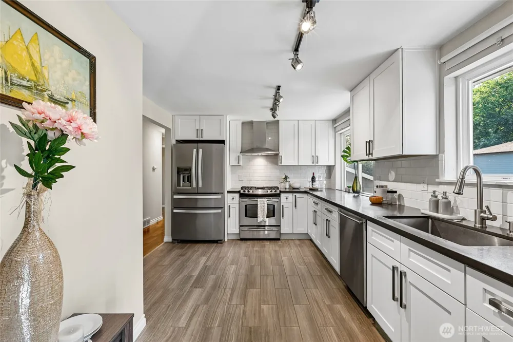1853 200th Street Shoreline, WA 98133