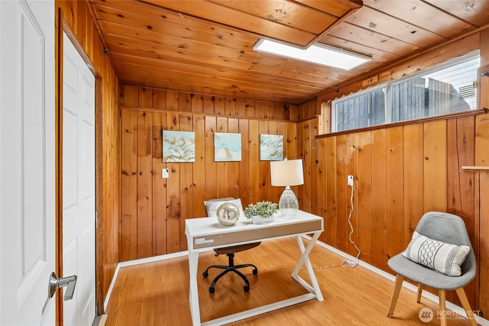 1853 200th Street Shoreline, WA 98133