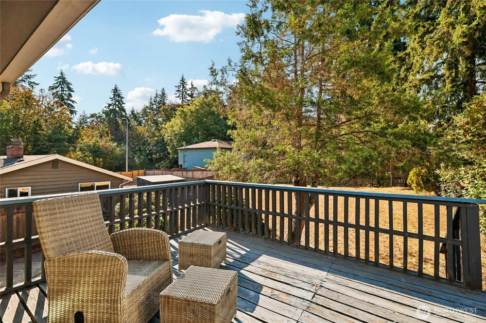 1853 200th Street Shoreline, WA 98133