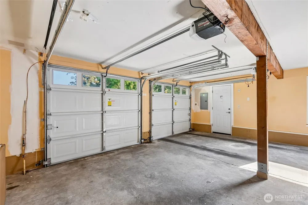 1853 200th Street Shoreline, WA 98133