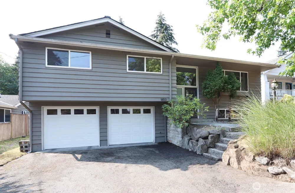 1853 200th Street Shoreline, WA 98133