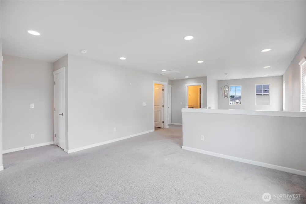 4103 177th Pl SE Bothell, WA 98012