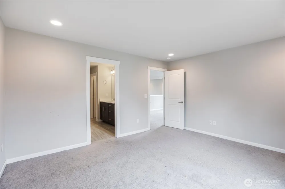 4103 177th Pl SE Bothell, WA 98012