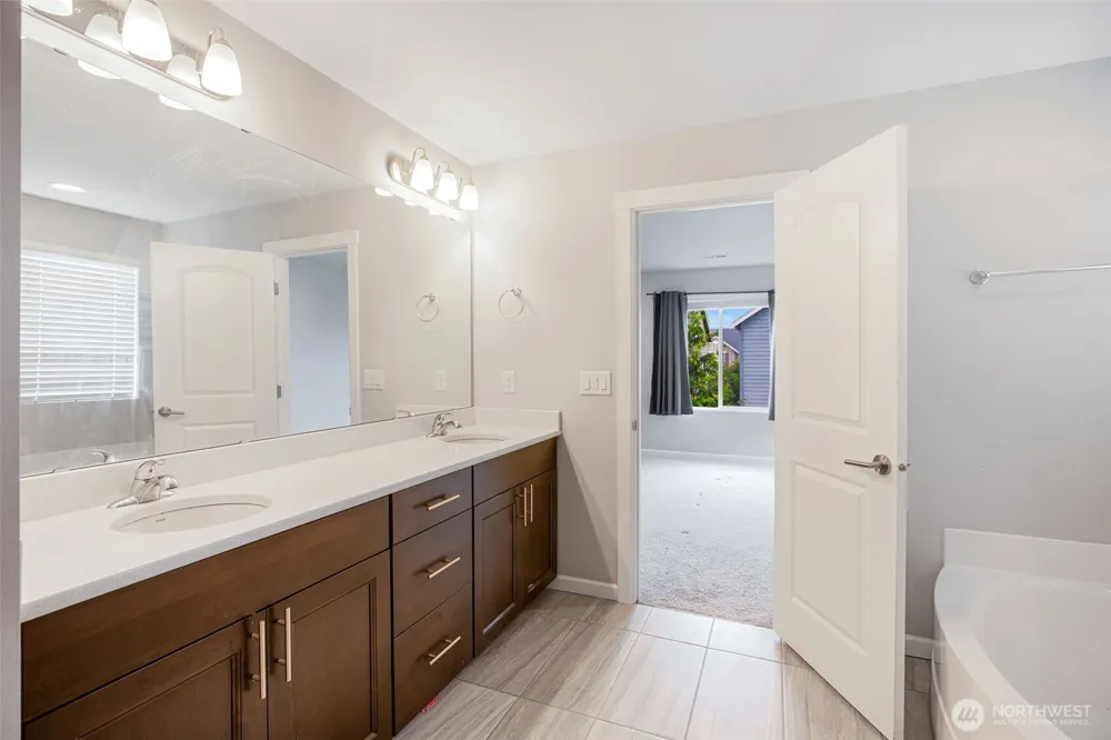 4103 177th Pl SE Bothell, WA 98012