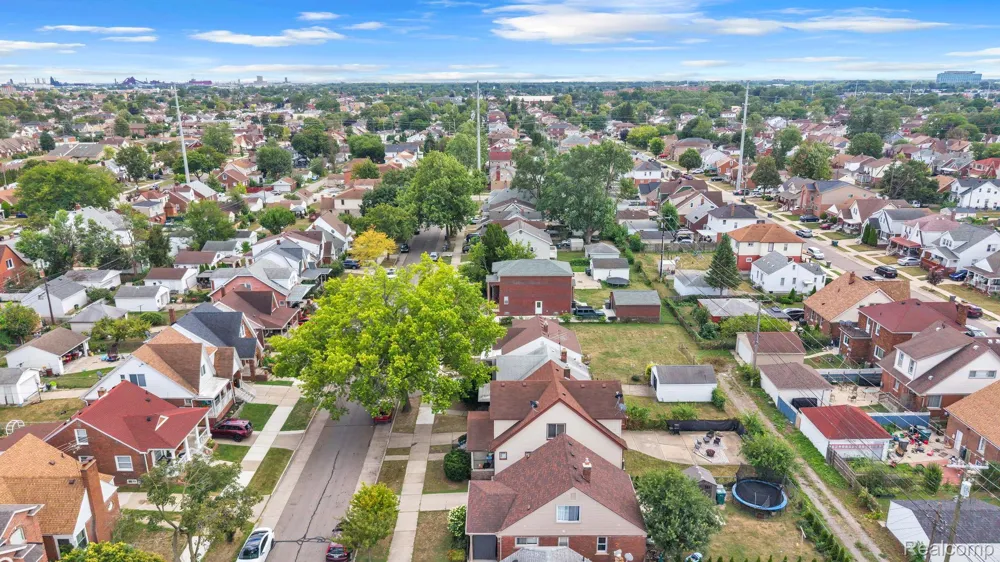 6633 Ternes Street Dearborn City, MI 48126