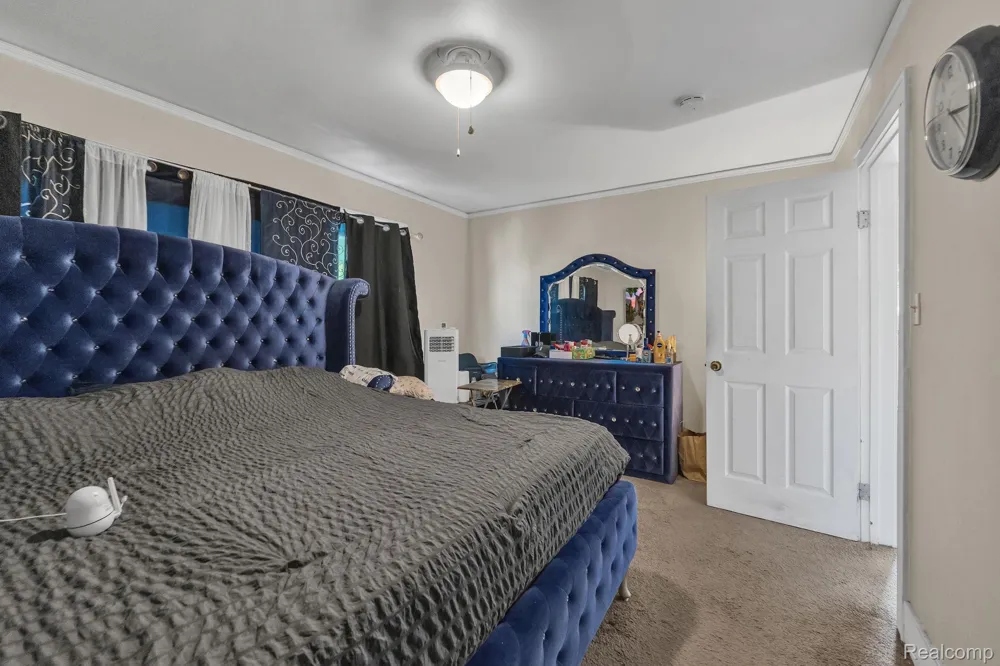6633 Ternes Street Dearborn City, MI 48126