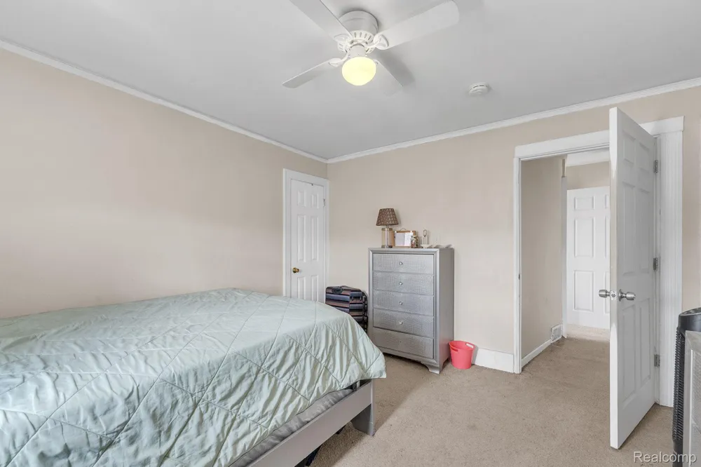 6633 Ternes Street Dearborn City, MI 48126