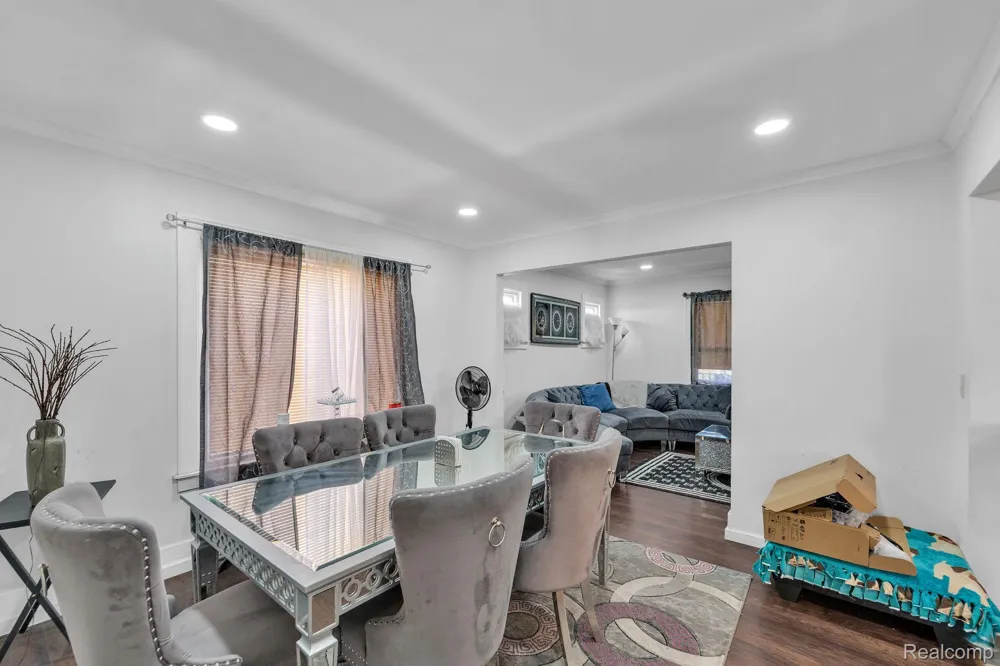 6633 Ternes Street Dearborn City, MI 48126