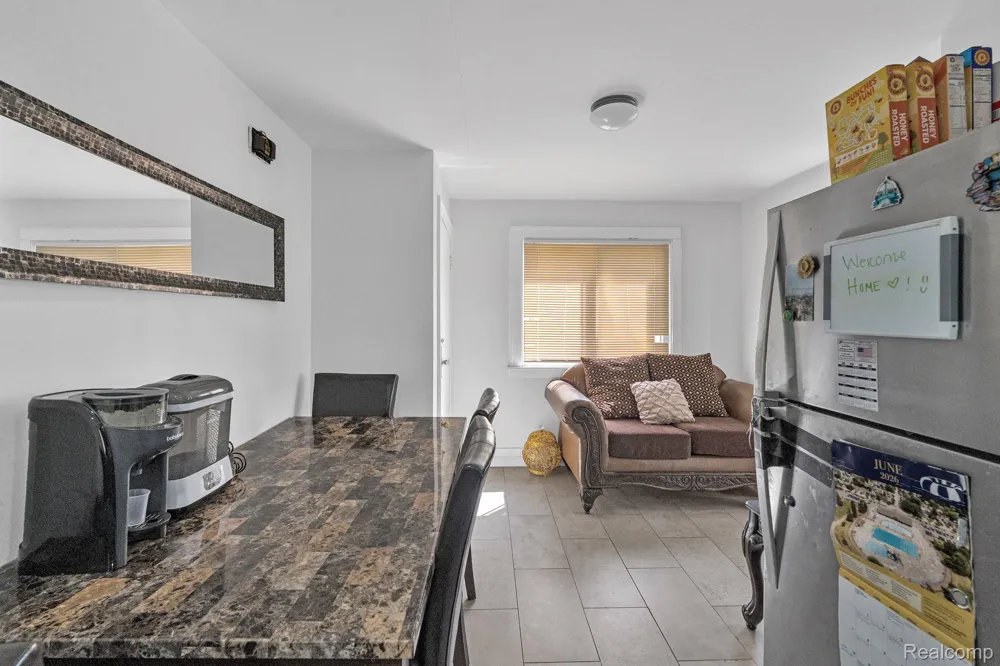 6633 Ternes Street Dearborn City, MI 48126