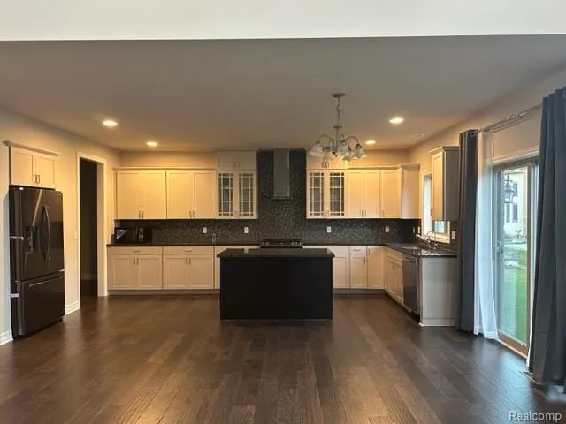3536 WILLOWAY DRIVE Troy City, MI 48083