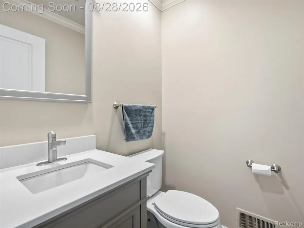 4130 Saddle Lane West Bloomfield Charter Township, MI 48322