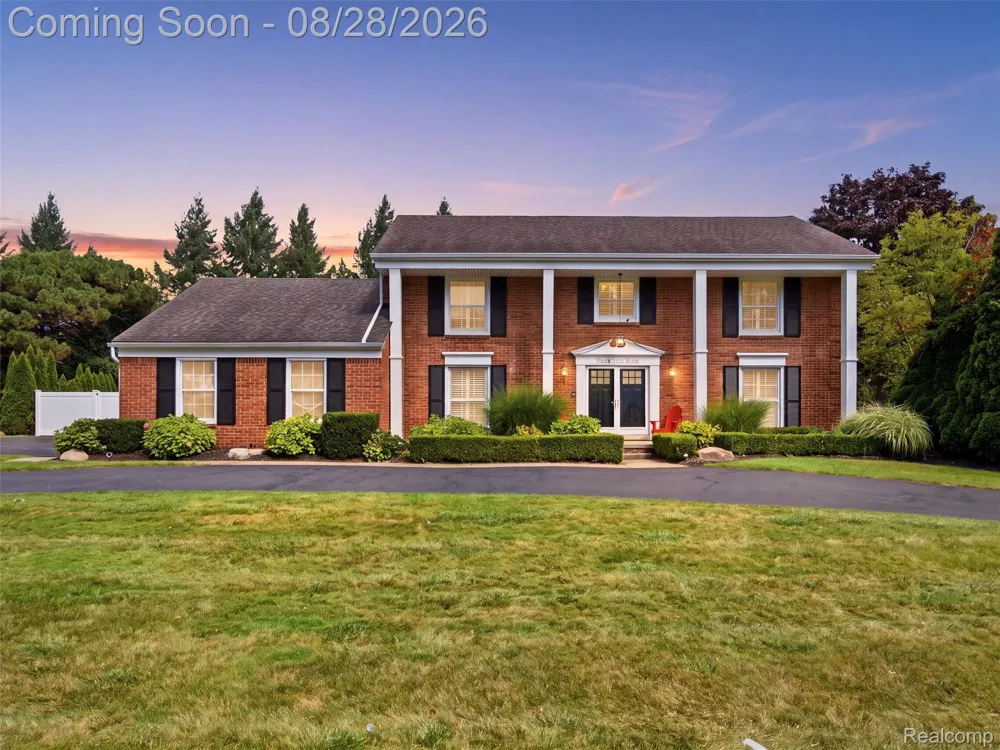 4130 Saddle Lane West Bloomfield Charter Township, MI 48322