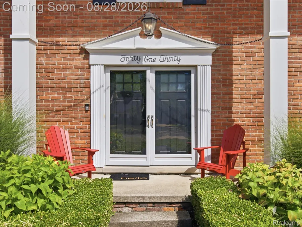 4130 Saddle Lane West Bloomfield Charter Township, MI 48322
