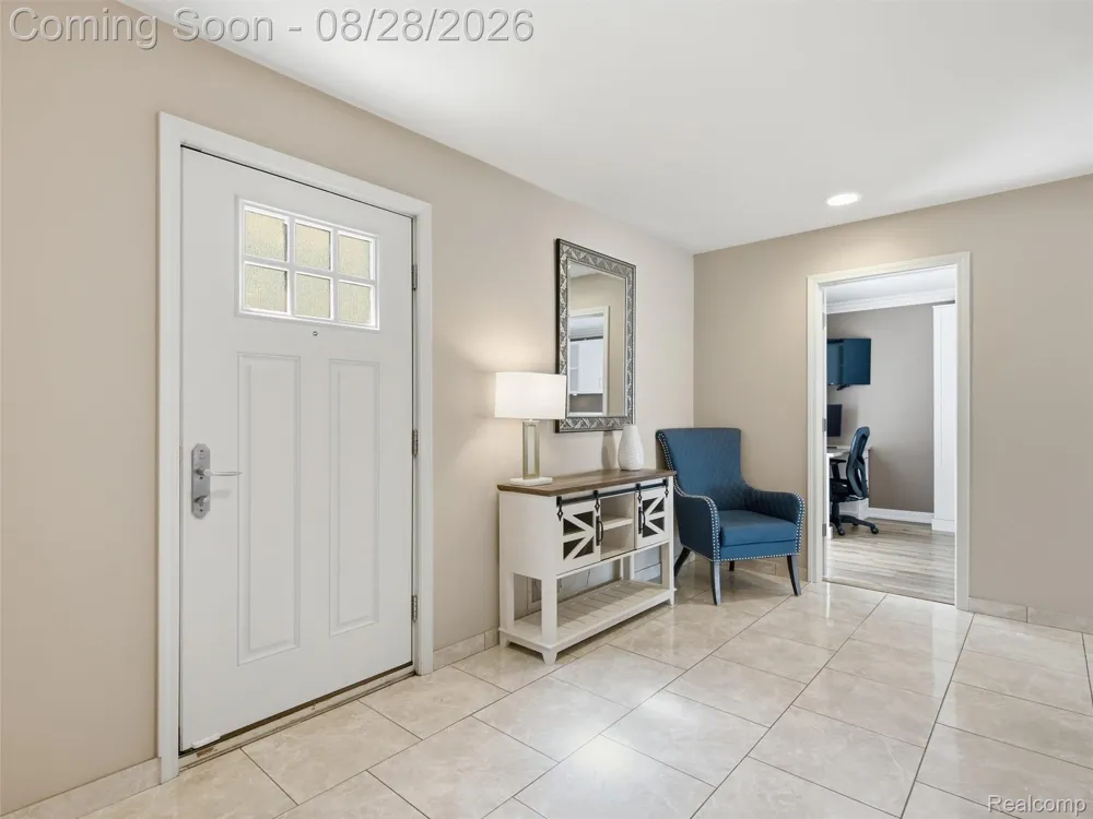 4130 Saddle Lane West Bloomfield Charter Township, MI 48322