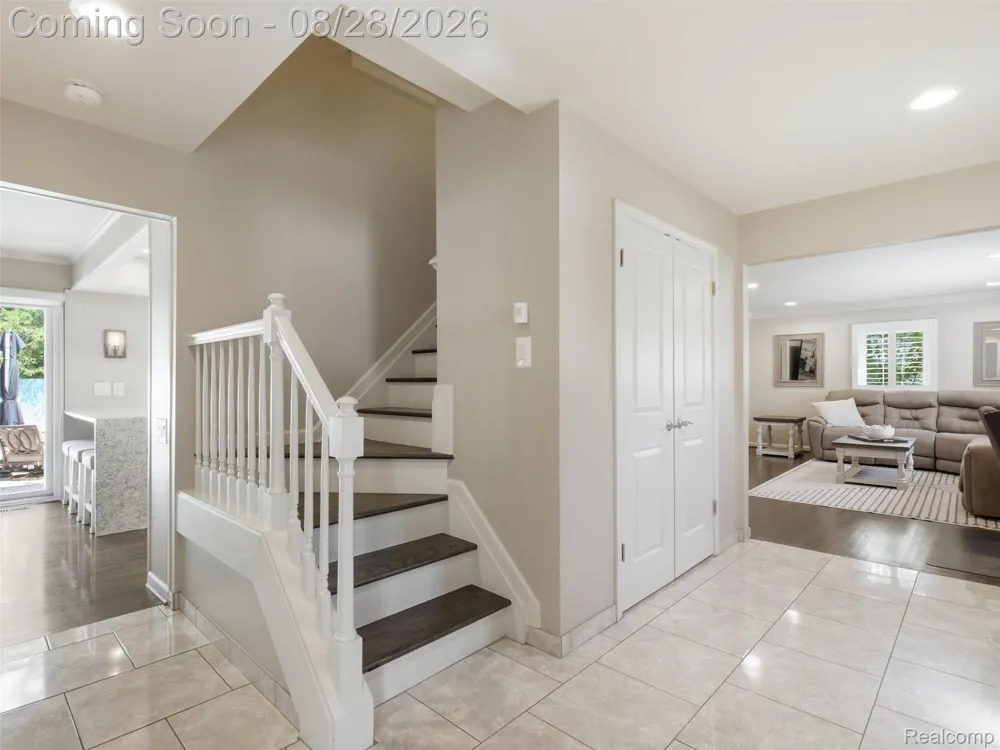4130 Saddle Lane West Bloomfield Charter Township, MI 48322