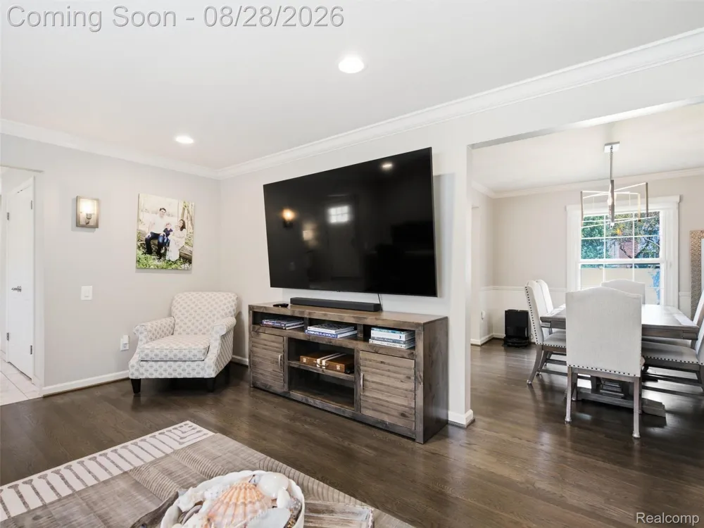 4130 Saddle Lane West Bloomfield Charter Township, MI 48322