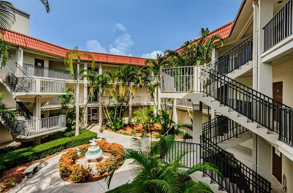 2700 BAYSHORE BOULEVARD #2201 Dunedin, FL 34698