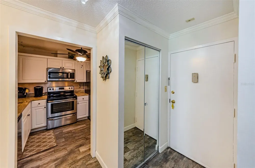 2700 BAYSHORE BOULEVARD #2201 Dunedin, FL 34698